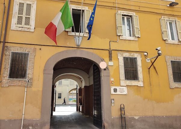 Perugia: Maltrattamenti contro la convivente 21enne, arrestato 24enne