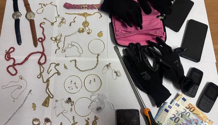 Roma, scalano i tubi del gas per rubare in un condominio. 3 ladri in manette