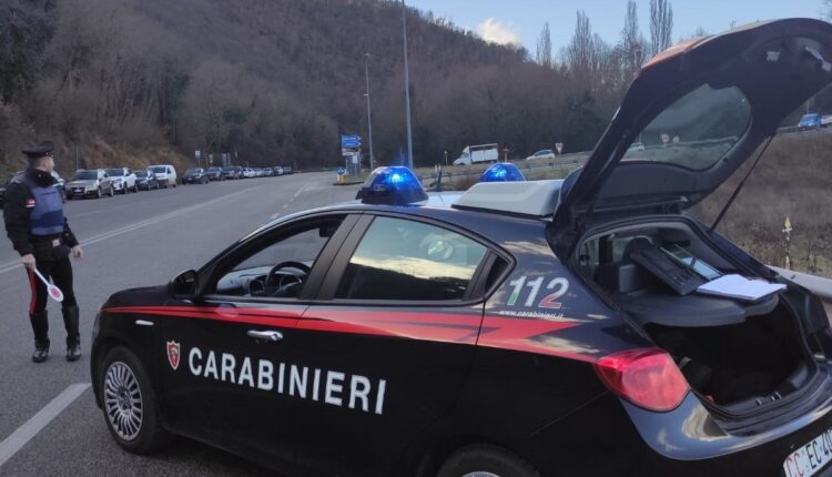 Rieti: Lite tra parenti dopo i funerali. I Carabinieri arrestano una persona per rapina