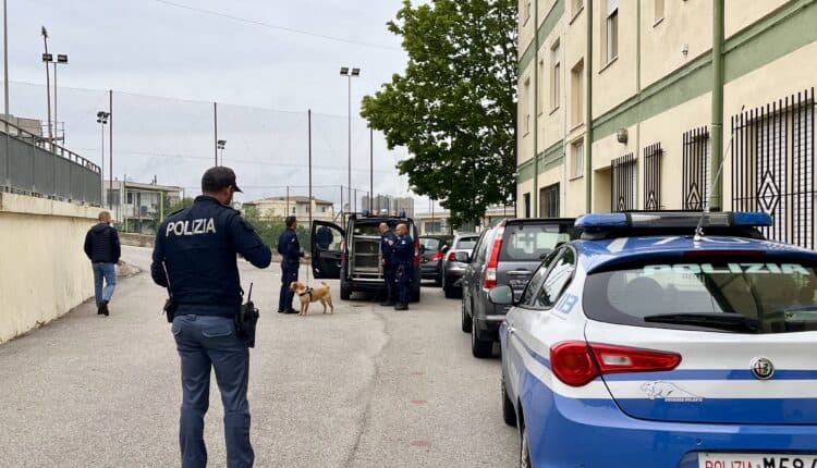 Nuoro: Controlli antidroga nelle scuole cittadine per contrastare e prevenire lo spaccio di sostanze stupefacenti tra i più giovani
