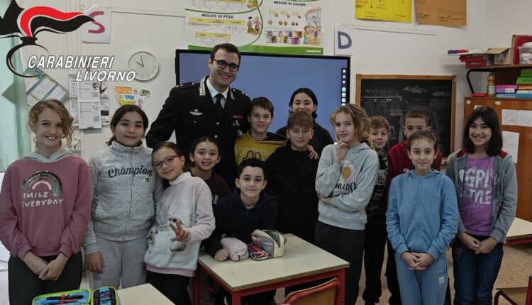 Collesalvetti: Cultura della legalità, i Carabinieri incontrano gli alunni delle classi quarte e quinte elementari