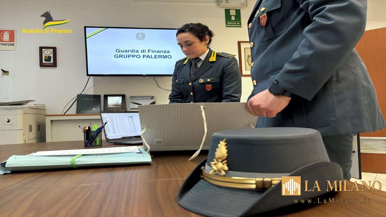 Palermo sequestrati rolex, gioielli e oltre 220 mila Euro a cantante neomelodico, indicato come disoccupato e percependo sussidi per quasi 40 mila euro.