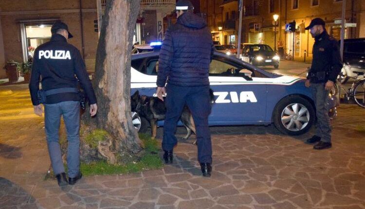 Trento, servizi anti-spaccio: 3 denunciati, 26 involucri di stupefacente e oltre 2000 euro sequestrati