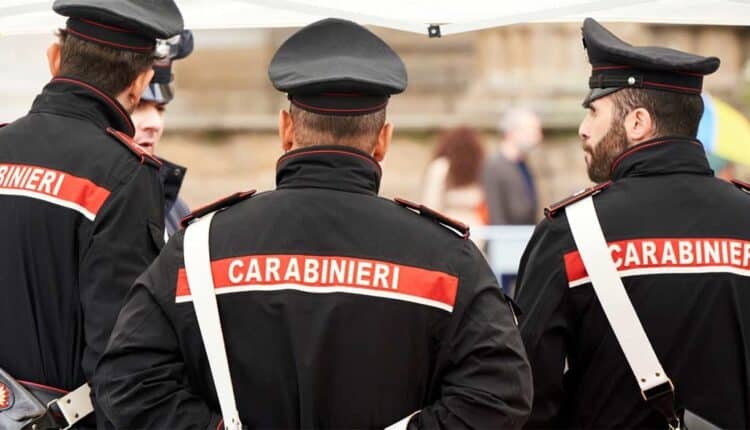 Napoli, 80enne aggredita e sequestrata: arrestato 50enne