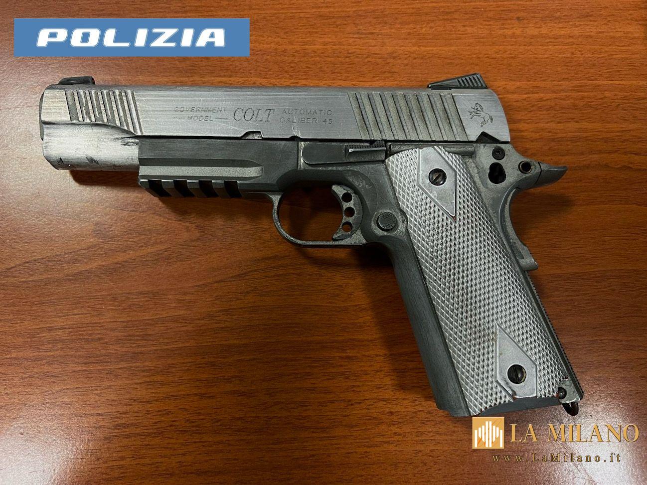 Bolzano: Entra in una casa del Centro e minaccia la proprietaria con una pistola. 16enne arrestato dalla Polizia di Stato