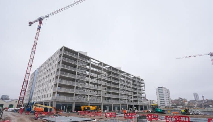 Milano-Cortina 2026, il Villaggio Olimpico di Porta Romana pronto sei mesi prima dei Giochi.