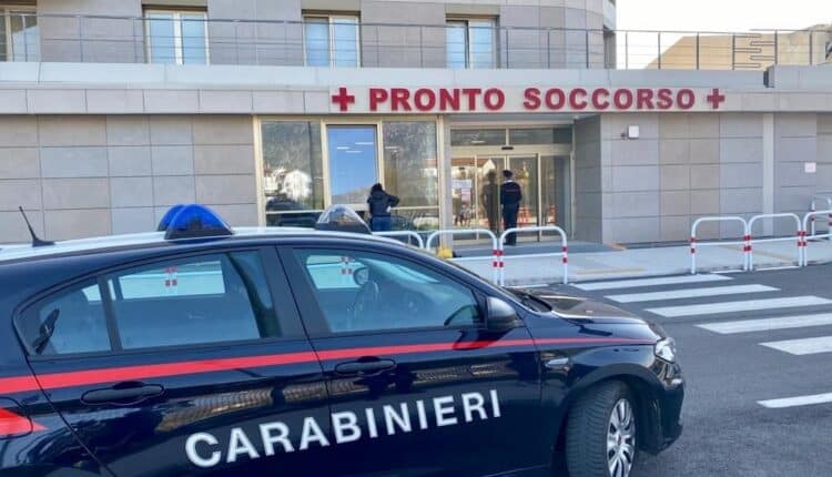 Mantova, anziano minaccia medici e infermieri al Pronto Soccorso. Intervengono i Carabinieri