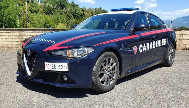 Firenze, Carabinieri arrestano un marocchino per furto in un negozio