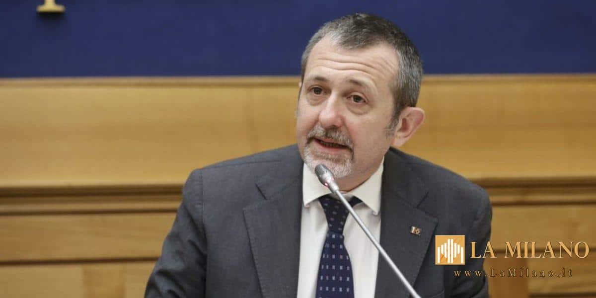 Caso Cospito, Andrea Delmastro condannato a 8 mesi: nuovo scontro tra governo e magistratura. La reazione delle opposizioni e l'attacco alla maggioranza