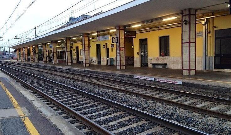 Rimini: Ruba l’incasso dei servizi pubblici della Stazione aggredendo una dipendente delle Ferrovie, arrestata