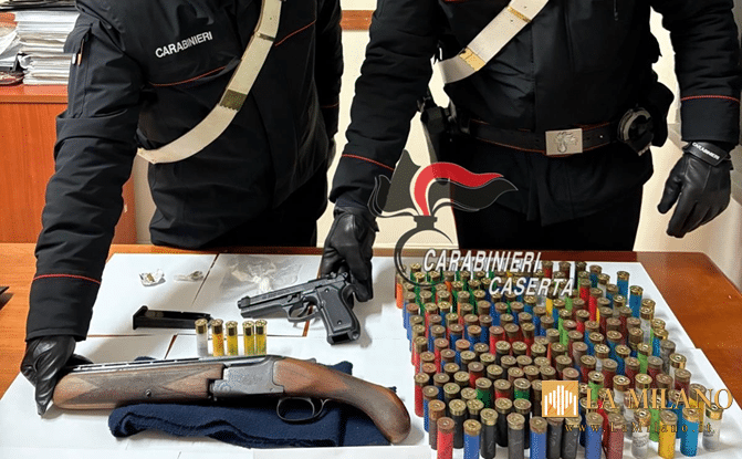 Trentola Ducenta: 18enne arrestato per detenzione ai fini di spaccio di stupefacenti, detenzione abusiva di arma e munizionamento