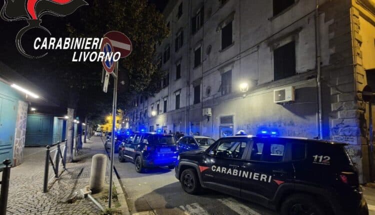 Livorno: Disarticolate dai Carabinieri 2 "centrali di spaccio" in centro città. Arrestato 40enne in possesso di oltre 1,2 kg di cocaina e quasi 5.000 euro in contanti