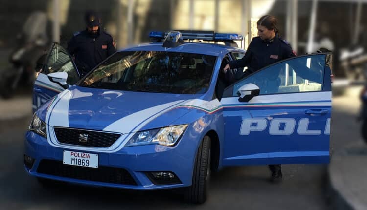 Genova: Tenta di introdursi a bordo di uno yatch ormeggiato al Porto. Denunciato dalla Polizia di Stato