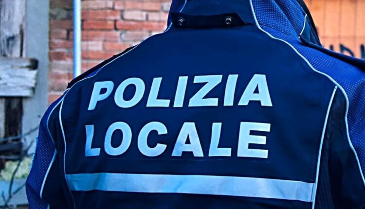 Bologna: pioggia di sanzioni e chiusure per diffuse violazioni a carico di estetisti, acconciatori e tatuatori