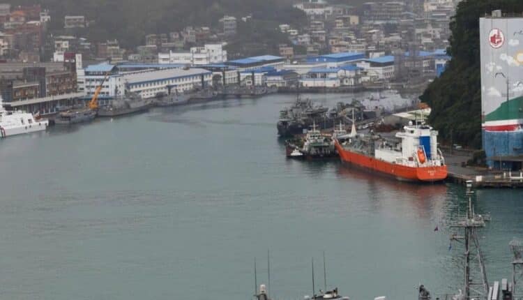 Lo Stretto di Taiwan torna al centro delle tensioni tra Stati Uniti e Cina: due navi militari USA in transito, dura reazione da parte del governo di Pechino 