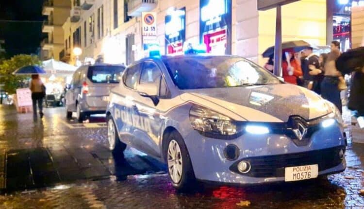Napoli: Controlli "movida" nel quartiere Vomero. Identificate 180 persone e controllati 17 esercizi commerciali