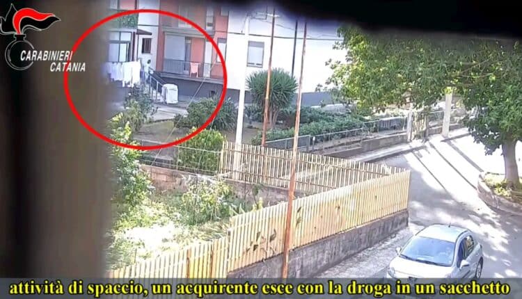 Riposto: Operazione Caronte. 10 persone, di cui 2 minorenni, arrestate dai Carabinieri per spaccio