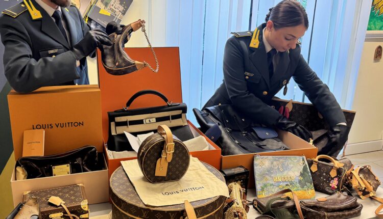 Bologna: Maxi-evasione fiscale con il sistema delle partite IVA "apri e chiudi". Sequestrati 6 immobili e beni di lusso per oltre 2 milioni di euro