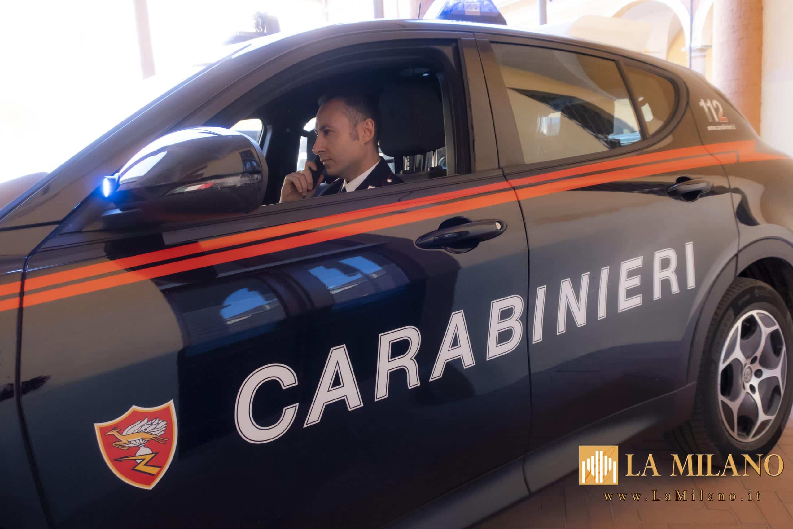 Bologna: spaventata dall'ex che la insegue per strada, si rifugia al dopo lavoro ferroviario