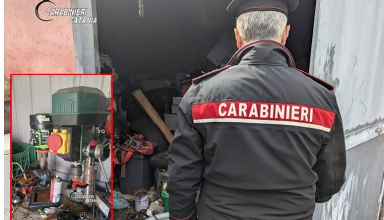 Acireale: Scoperti un laboratorio per l’essiccazione di marijuana e un'officina per la fabbricazione di armi. 33enne arrestato