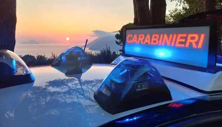 Isole Eolie: controlli dei Carabinieri a contrasto dell'abusivismo edilizio ed al deturpamento paesaggistico delle Isole