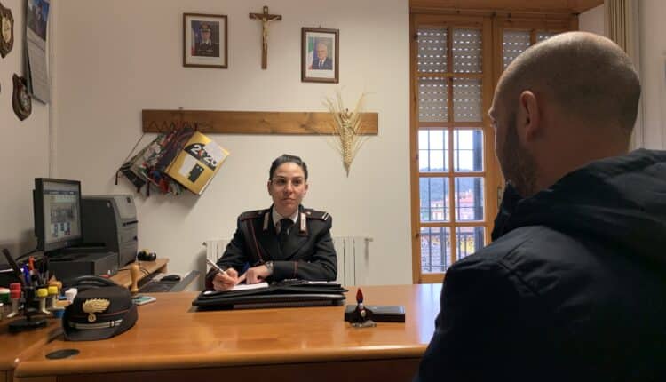 Dualchi: Si fingono agenti assicurativi, appropriandosi indebitamente di 1.000 euro. I Carabinieri denunciano 3 truffatori