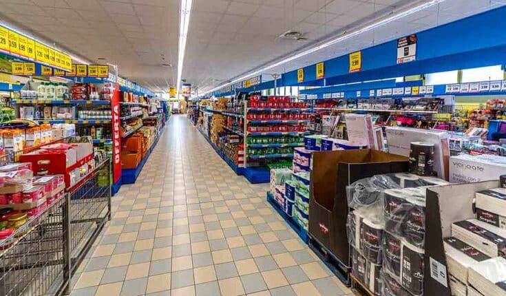 Minaccia i dipendenti di un supermercato ed aggredisce dei Poliziotti, arrestato 37enne