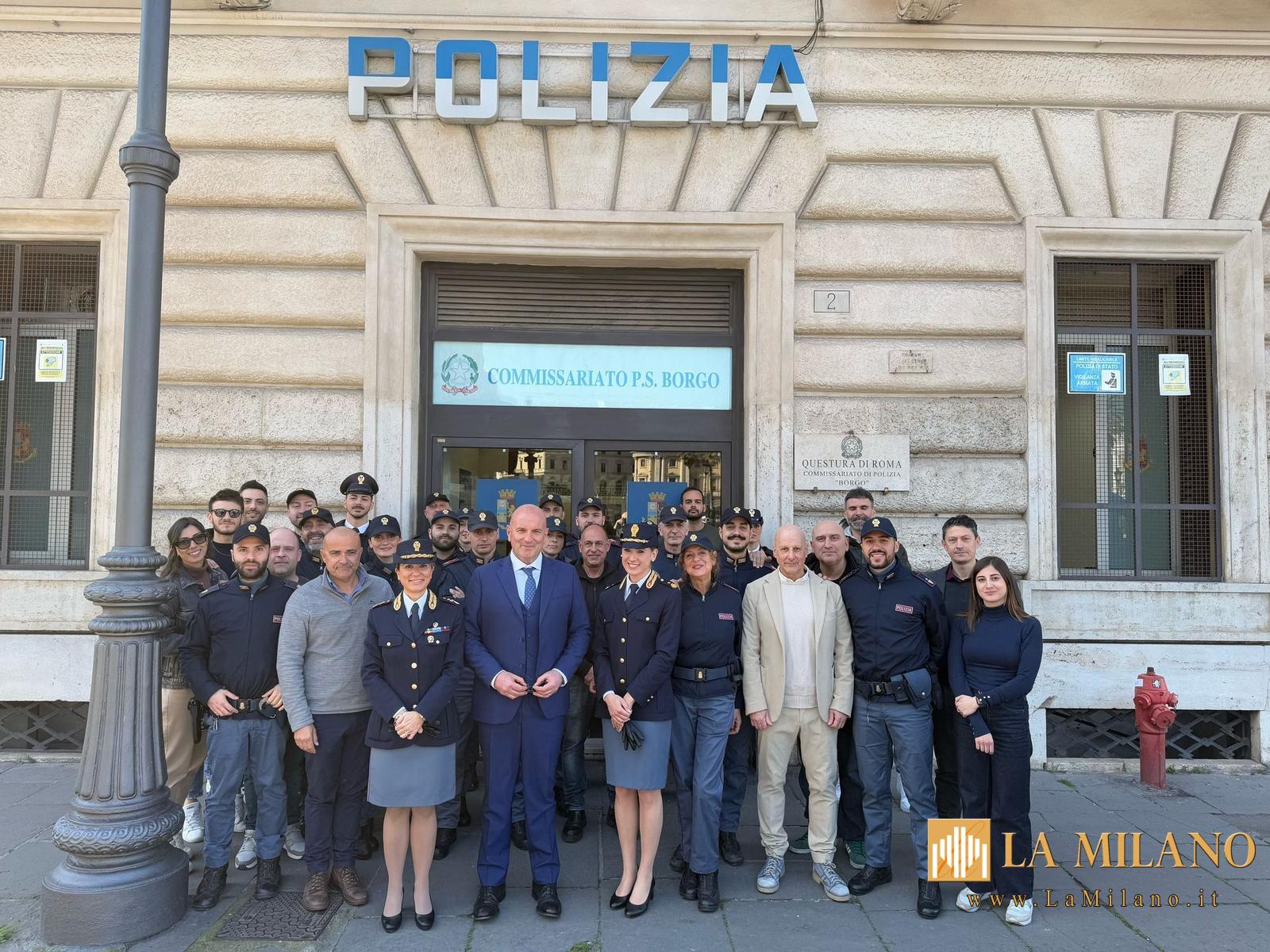 Roma: Strumento "salvavita" donato al Commissariato Borgo. Polizia di Stato e Ares 118 uniti per la sicurezza e il benessere dei cittadini