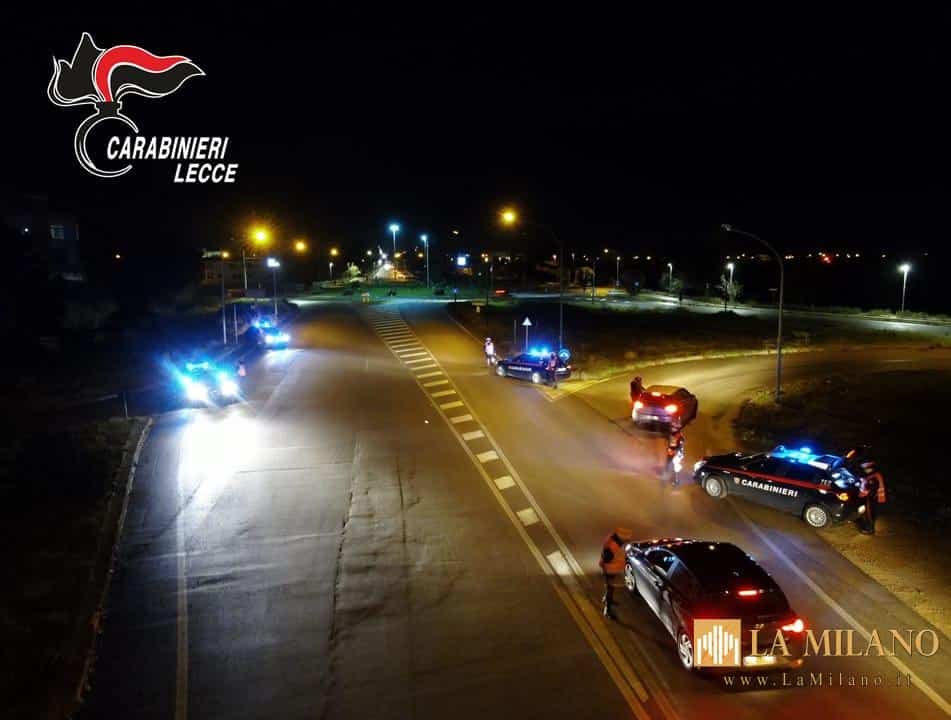 Campi Salentina: controllo a tappeto dei Carabinieri, identificate quasi 100 persone e ritirate 4 patenti
