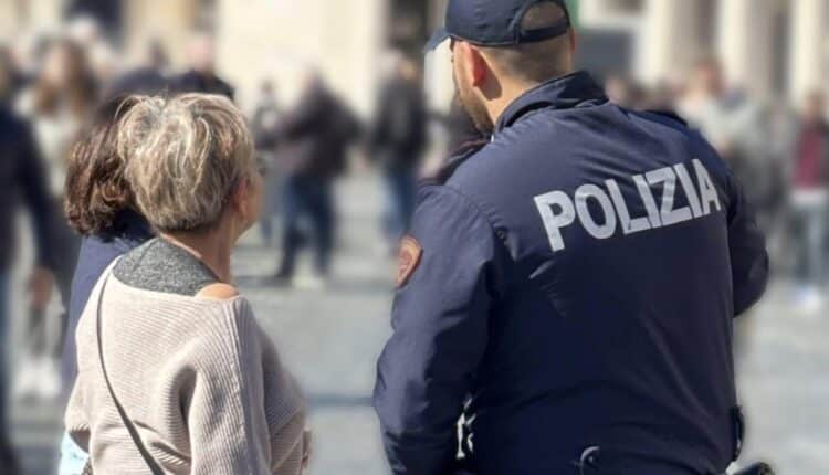 Roma, 25enne usa la tecnica del falso abbraccio per derubare anziani