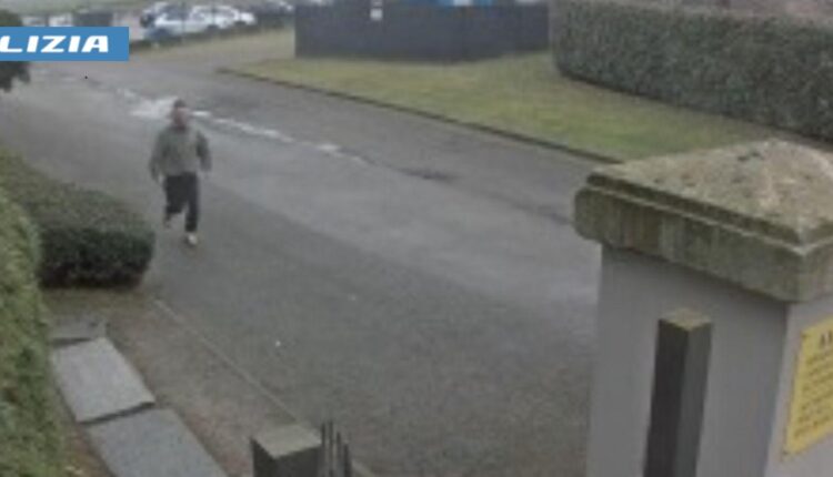 Novara, braccialetto elettronico per 51enne che pedinava l'ex compagna