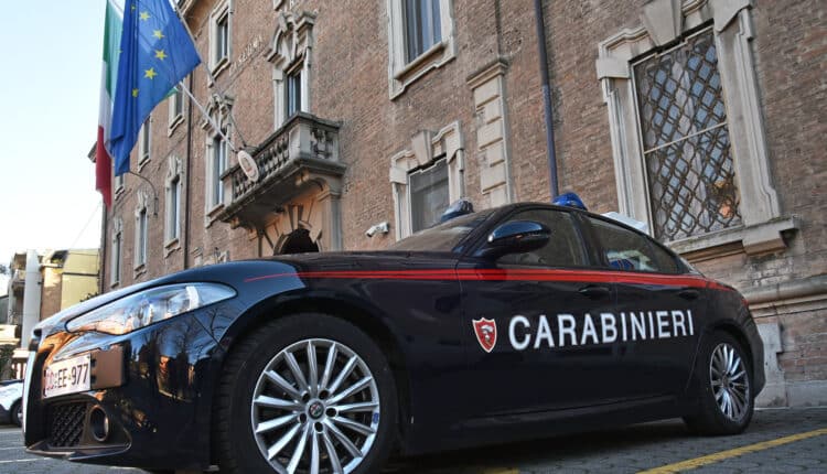 Piacenza: Controllo straordinario dei Carabinieri. 8 denunce per ricettazione, possesso di armi e arnesi da scasso, spaccio e non solo