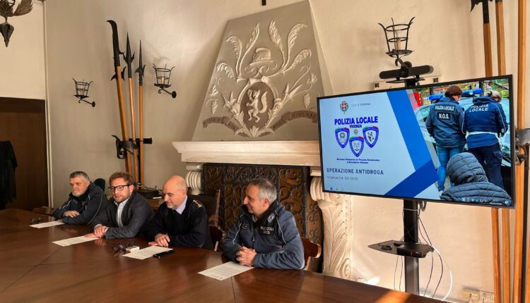 Vicenza, operazione antidroga a Campo Marzo: denunciato un pusher, segnalato un consumatore