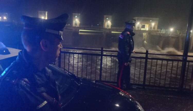 Soccorsi e autorità in azione: monitoraggio continuo su fiumi e dissesti idrogeologici, allerta arancione in Emilia-Romagna e gialla in Veneto