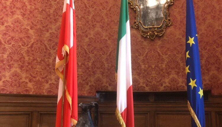 Cerimonia all'Ambasciata d'Italia a Copenaghen per la restituzione di reperti archeologici all'Italia