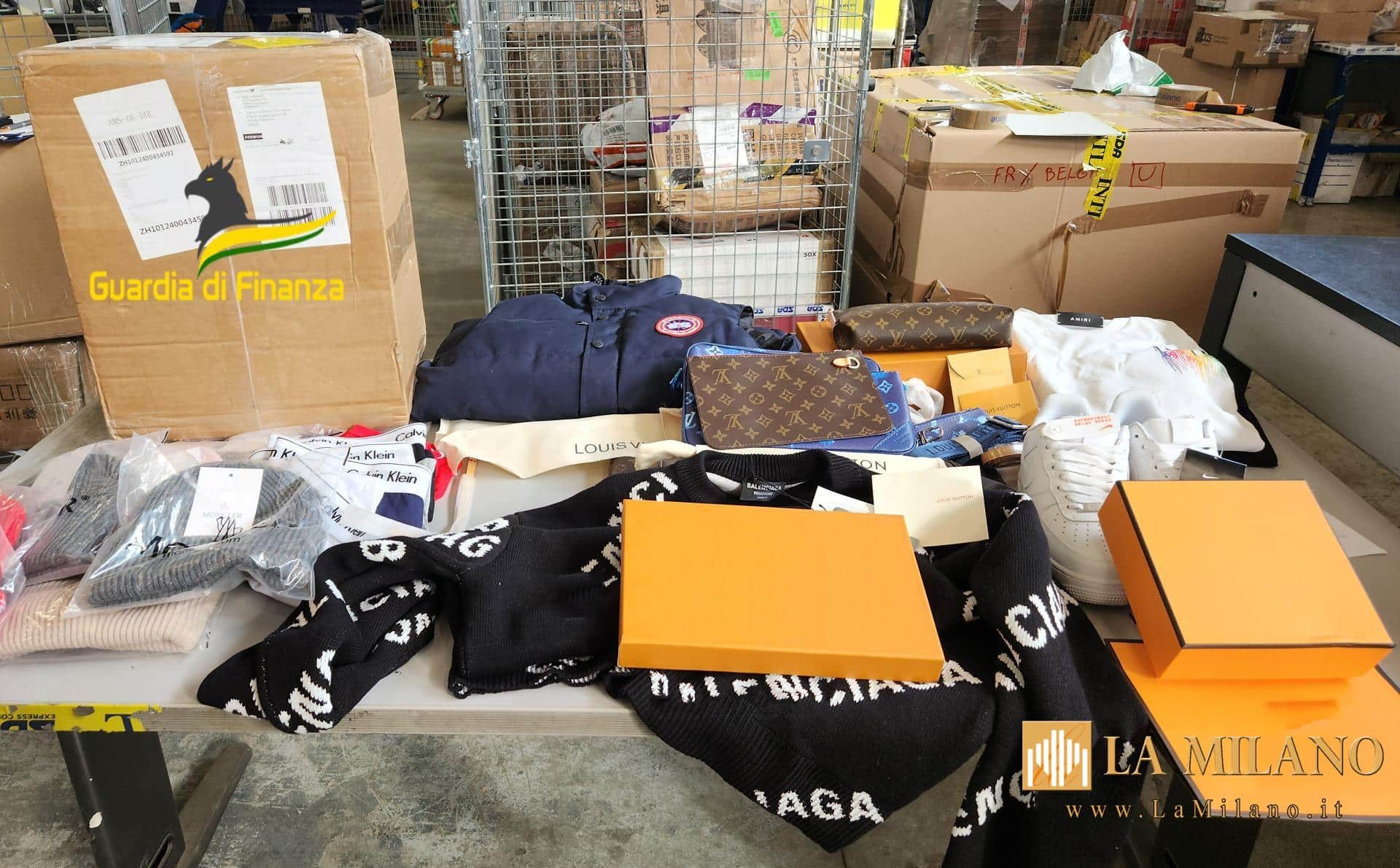 Varese: Operazione "Panda by-pass". Sequestrata merce contraffatta, acquistata su un sito di e-commerce cinese