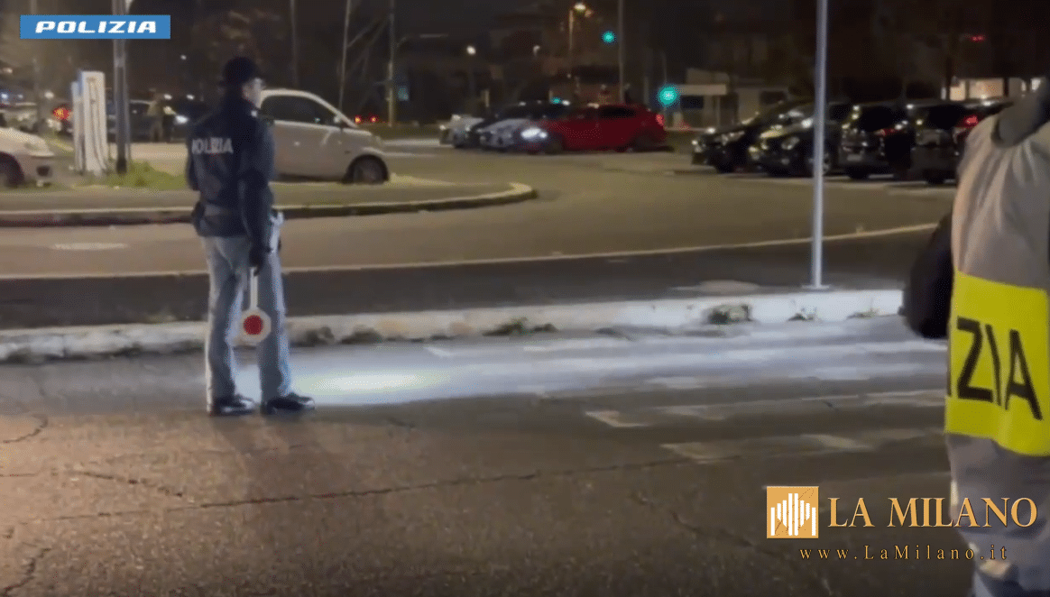 Roma, contrasto della Polizia all'autotuning: blindate la Tuscolana e l'Anagnina, circa 500 persone identificate, 230 veicoli controllati ed elevate 9 sanzioni amministrative per violazione del codice della strada