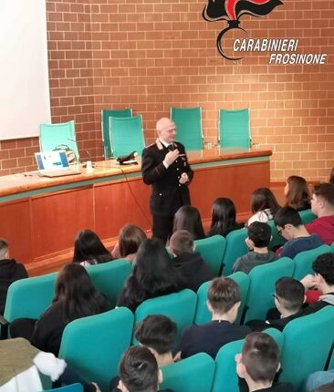 Morolo, i Carabinieri incontrano gli studenti per promuovere la legalità