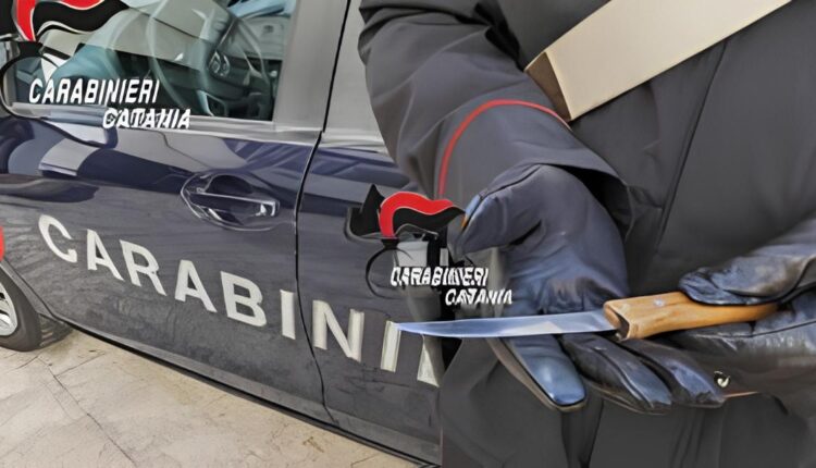 Paternò: Minaccia il figlio con un coltello dopo un litigio. 55enne fermato e denunciato dai Carabinieri