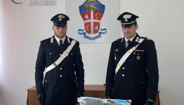 Arrestato 36enne a Seregno per detenzione e spaccio di marijuana