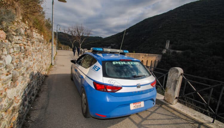 Spoleto: 36enne trovata morta a casa. Il compagno fermato dalla Polizia di Stato