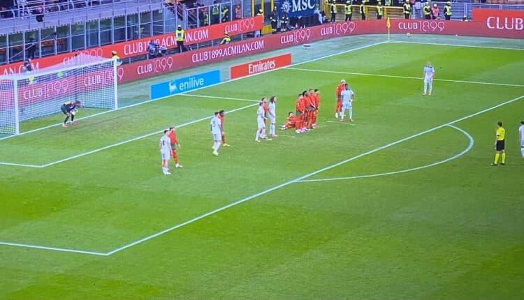 Serie A: la Roma vince contro il Como, il Milan perde contro la Lazio