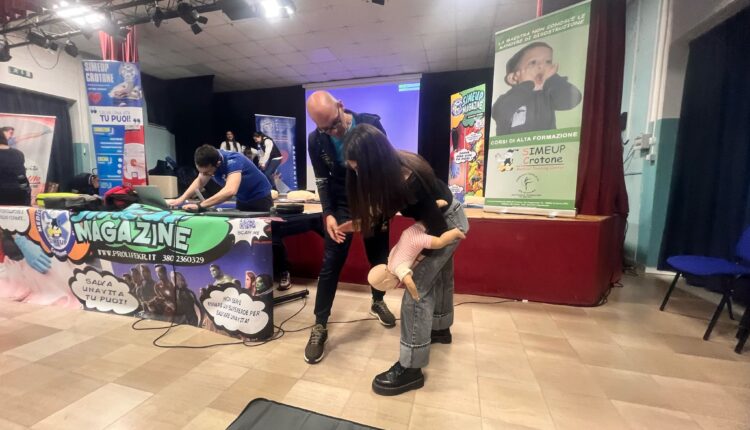 Santa Severina: "Giovani eroi", una giornata di formazione sul primo soccorso all'Istituto Omnicomprensivo "Diodato Borelli"