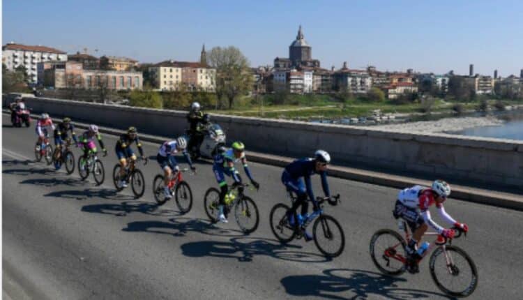 La Milano-Sanremo 2025 al via con tanti campioni.