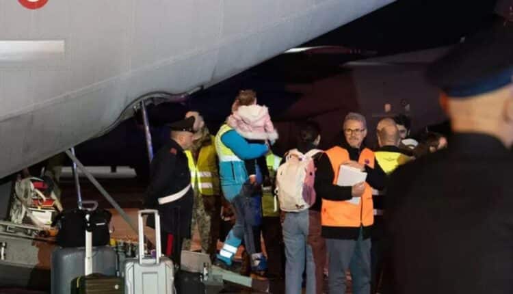 Italia protagonista nelle operazioni umanitarie: evacuazione di bambini palestinesi da Gaza