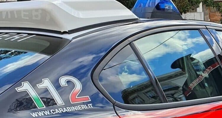 Arpaise: Trovato in casa con una coltivazione di marijuana. 27enne arrestato dai Carabinieri