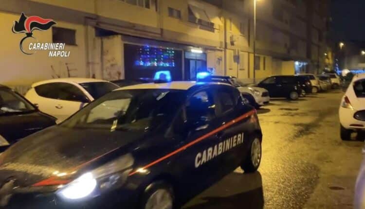 Lettere: Costringe un conoscente ad effettuare prestazioni di lavoro a titolo gratuito, minacciandolo. 17enne arrestato dai Carabinieri