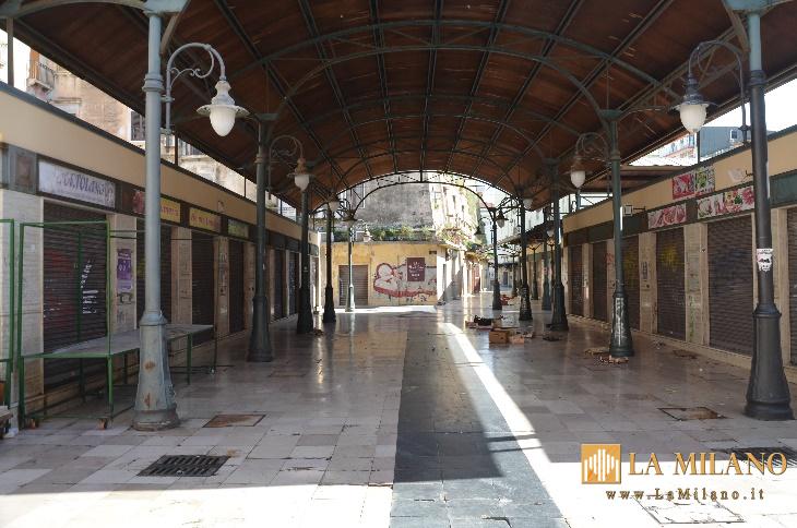 Crotone: Al mercato, la Polizia di Stato arresta per spaccio un rivenditore di pesce, legato da vincoli di parentela ad un boss