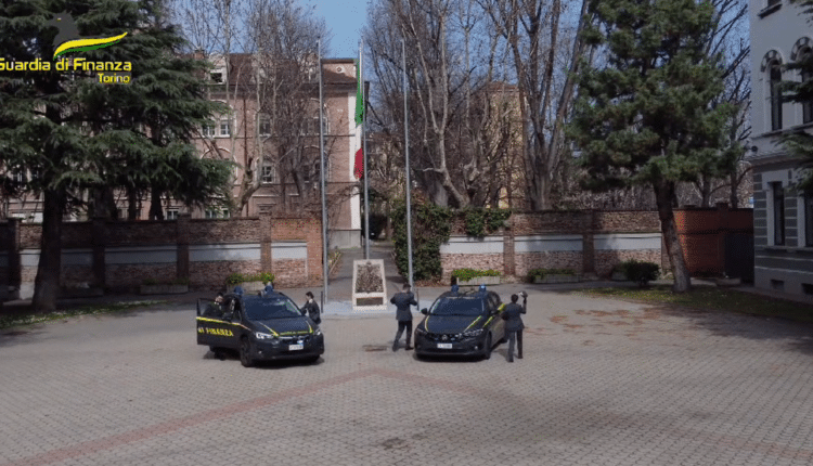 Torino: Frode all'IVA nel commercio di polimeri, riguardante diversi paesi dell'UE. 13 arresti e sequestri per 100 milioni di euro