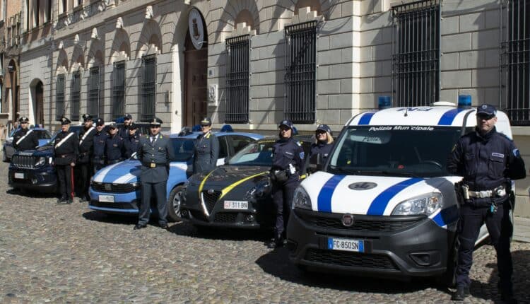 Forlì: Operazione interforze, controlli sulle linee del trasporto pubblico. Sequestrata della droga ed espulsi 2 cittadini stranieri